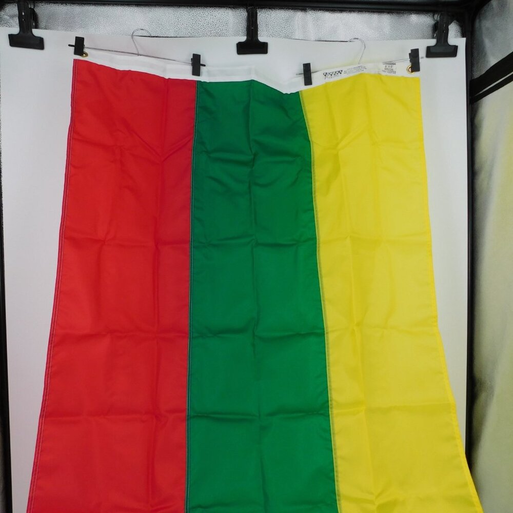 National Flag Lithuania 3'x5' Nylon Tricolor Yellow Green Red Box included FLAW